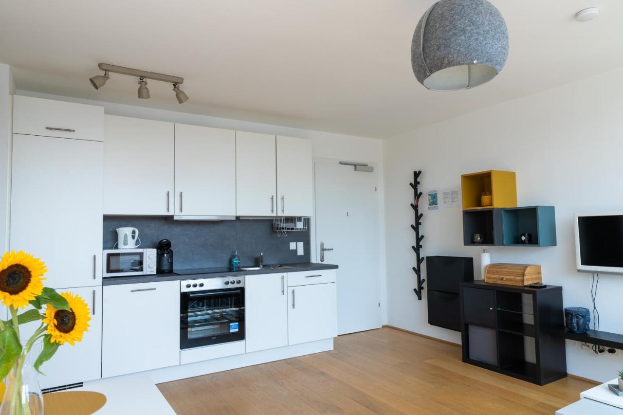Maureen Lovely 2 Bedroom Unit With Community Pool Wien Eksteriør bilde
