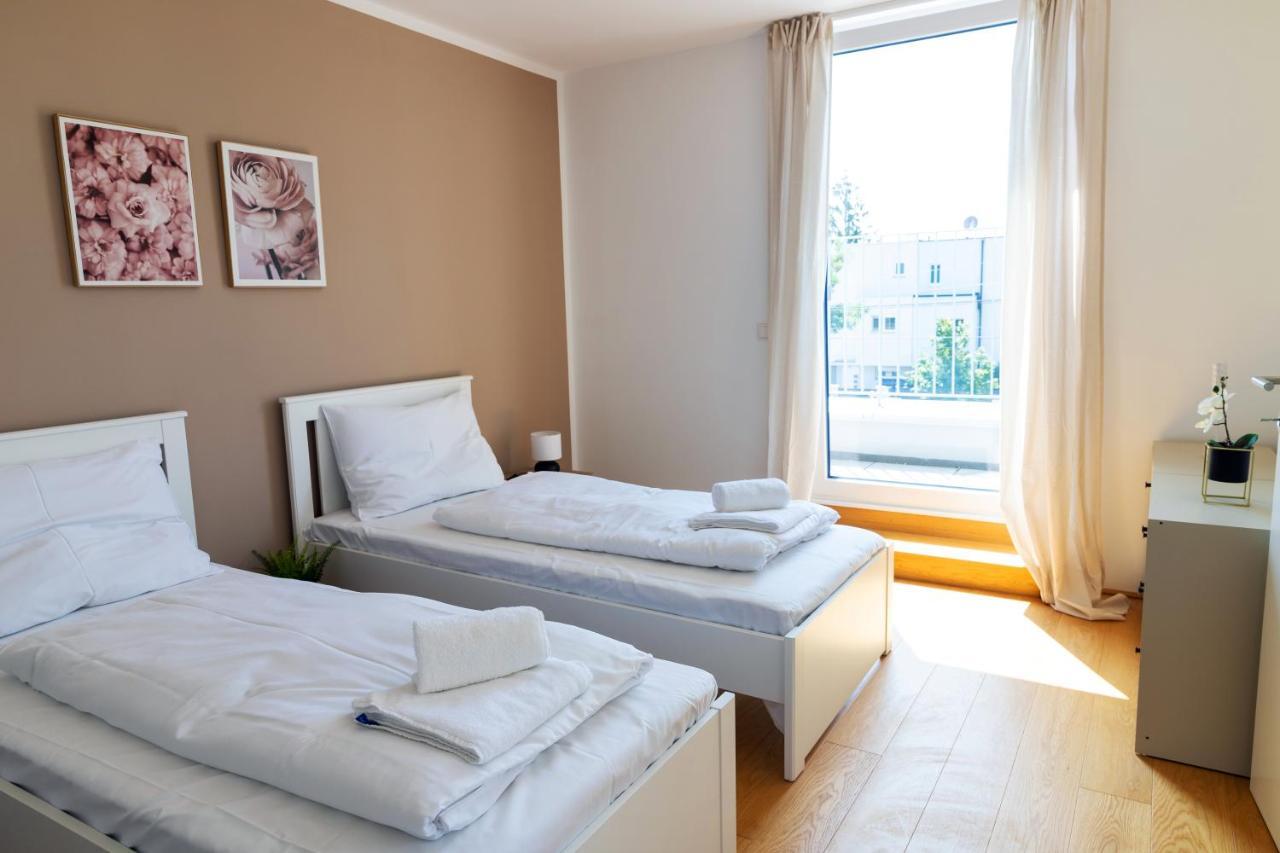 Maureen Lovely 2 Bedroom Unit With Community Pool Wien Eksteriør bilde