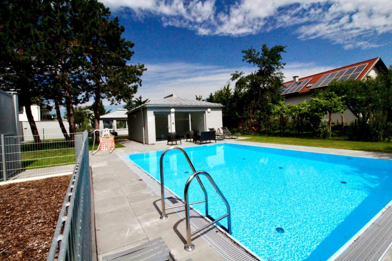Maureen Lovely 2 Bedroom Unit With Community Pool Wien Eksteriør bilde